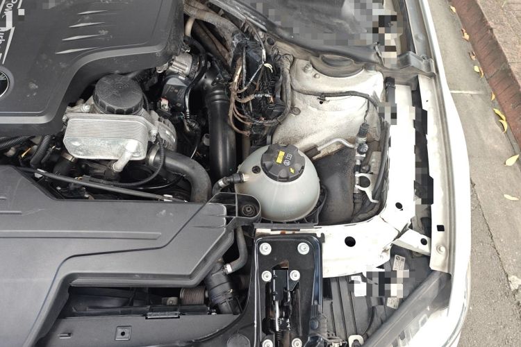 Used BMW 3 Series 2013 320i Sport Design Package Engine Bay Left