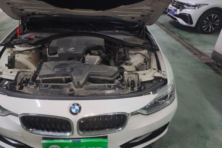 Used BMW 3 Series 2013 320i Sport Design Package Engine Bay Left