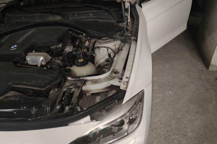 Used BMW 3 Series 2013 320Li Fashion Model Engine Bay Left