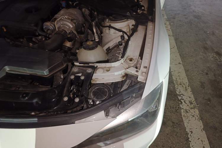 Used BMW 3 Series 2013 316i Sport Design Package Engine Bay Left