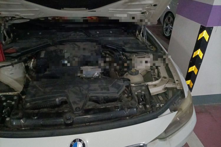 Used BMW 3 Series 2013 320i Sport Design Package Engine Bay Left