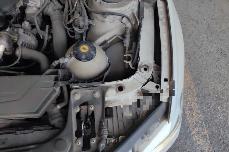 Used BMW 3 Series 2013 320i Sport Design Package Engine Bay Left