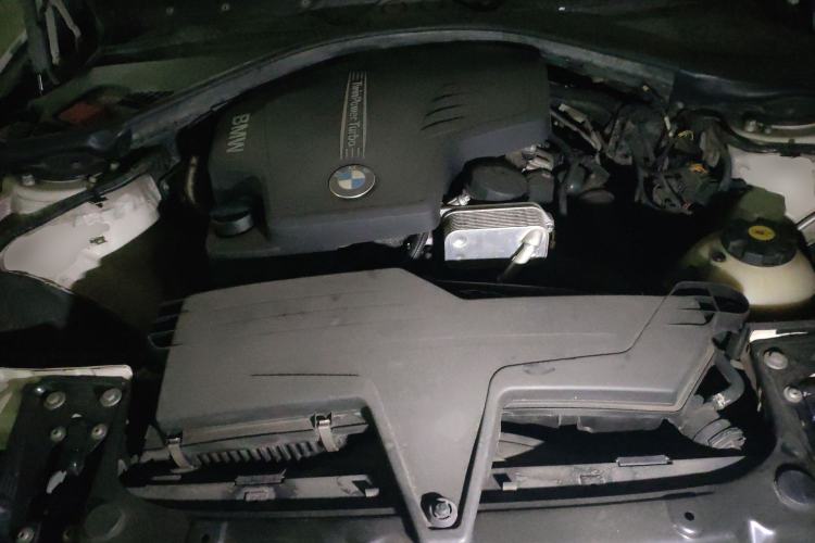 Used BMW 3 Series 2013 320i Active Edition Engine Bay