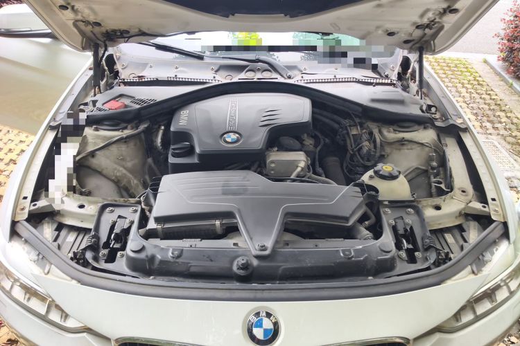 Used BMW 3 Series 2013 320Li Fashion Model Engine Bay