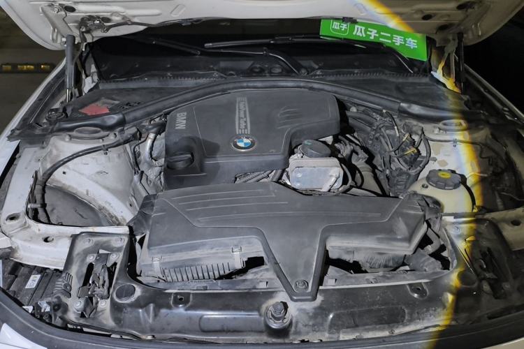 Used BMW 3 Series 2013 320Li Fashion Model Engine Bay