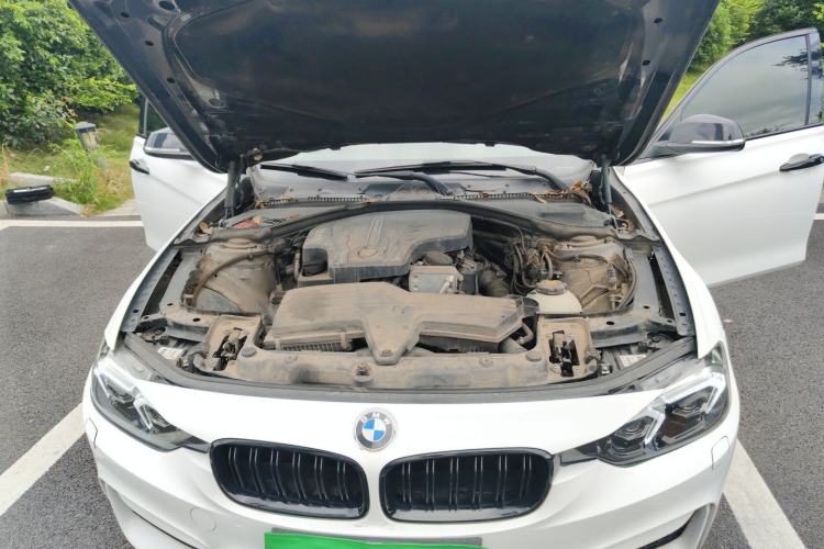 Used BMW 3 Series 2013 320i Active Edition Engine Bay