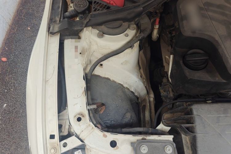 Used BMW 3 Series 2013 320Li Fashion Model Engine Bay Right