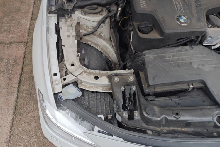 Used BMW 3 Series 2013 320i Sport Design Package Engine Bay Right