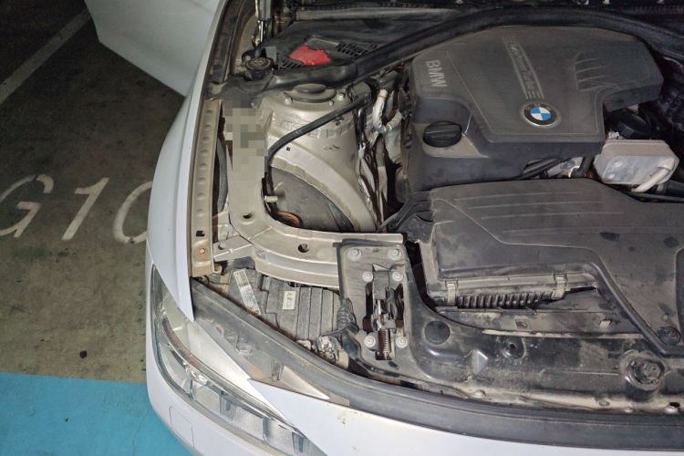 Used BMW 3 Series 2013 328Li Luxury Design Package Engine Bay Right