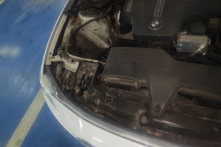 Used BMW 3 Series 2013 320i Sport Edition Engine Bay Right