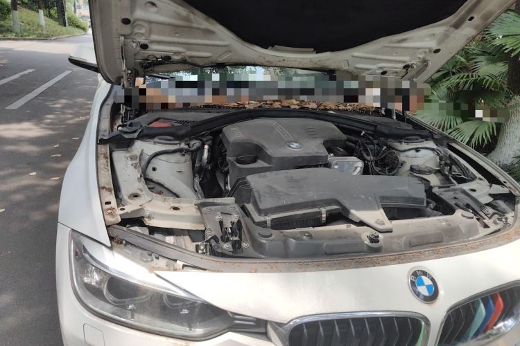 Used BMW 3 Series 2013 320i Sport Design Package Engine Bay Right