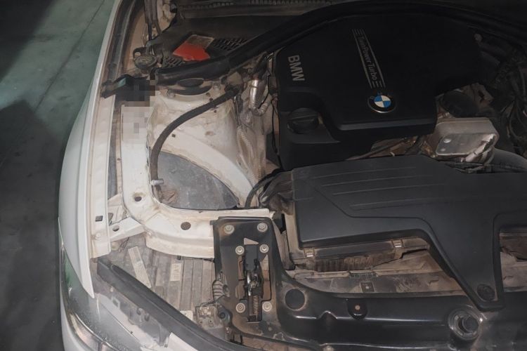 Used BMW 3 Series 2013 320Li Fashion Design Package Engine Bay Right