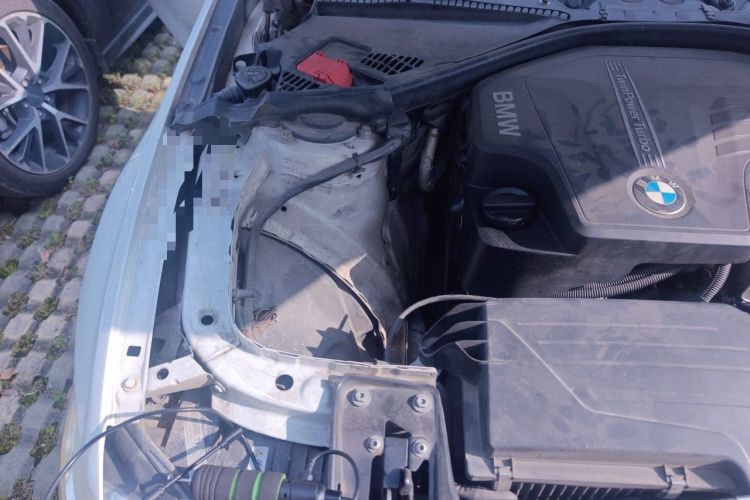 Used BMW 3 Series 2013 320i Sport Edition Engine Bay Right