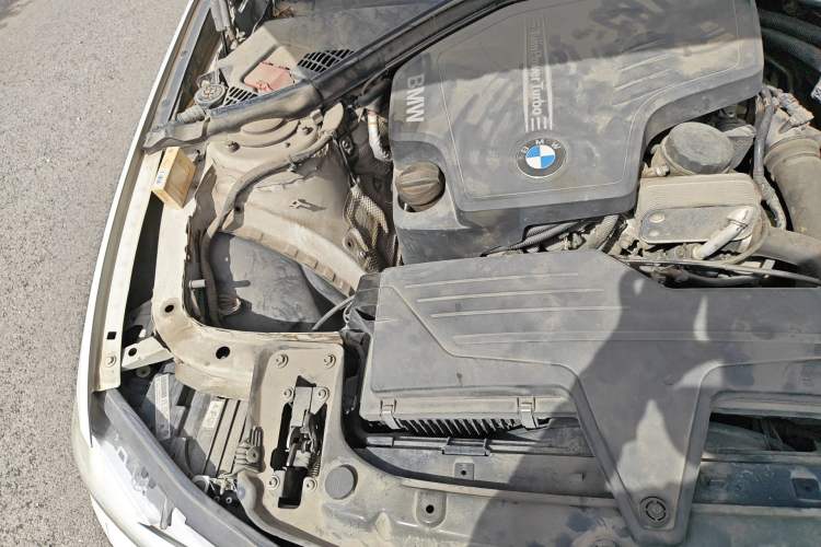 Used BMW 3 Series 2013 328Li Fashion Edition Engine Bay Right