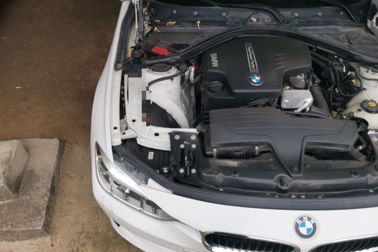 Used BMW 3 Series 2013 320Li Fashion Model Engine Bay Right
