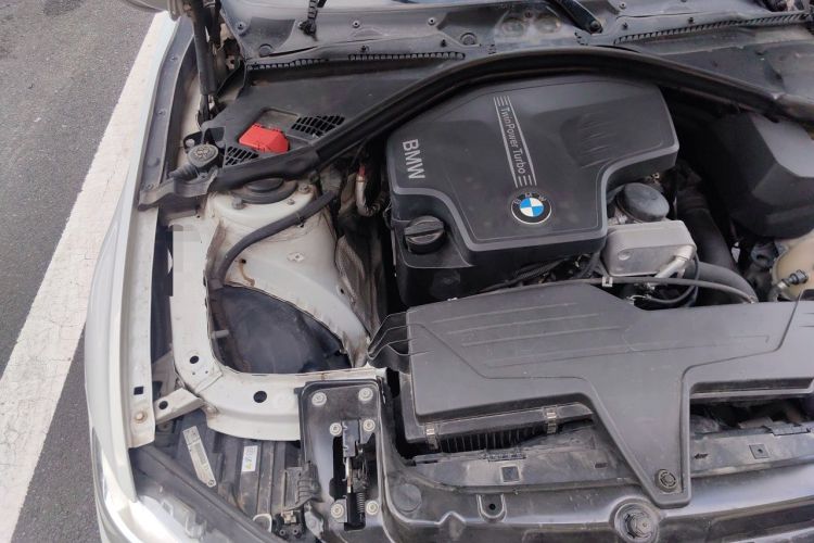 Used BMW 3 Series 2013 Restyled 328i M Sport Edition Engine Bay Right