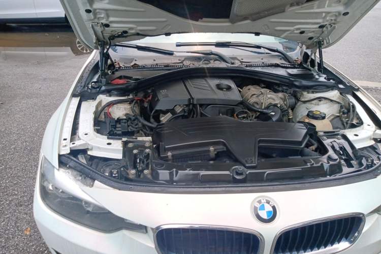 Used BMW 3 Series 2013 316i Active Edition Engine Bay Right