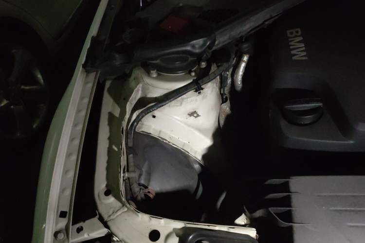 Used BMW 3 Series 2013 320i Active Edition Engine Bay Right