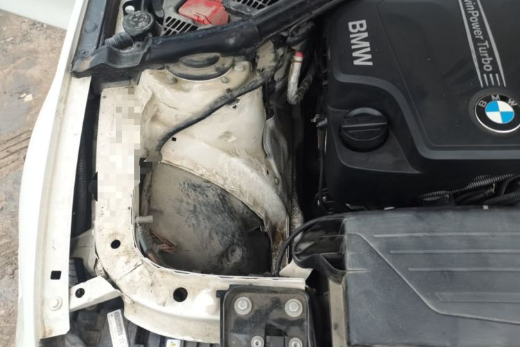 Used BMW 3 Series 2013 320Li Fashion Model Engine Bay Right