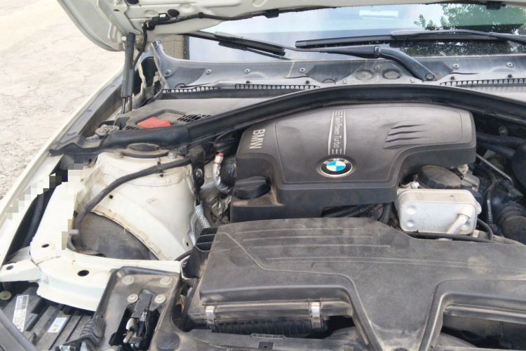 Used BMW 3 Series 2013 Facelifted 328i Sport Design Package Engine Bay Right