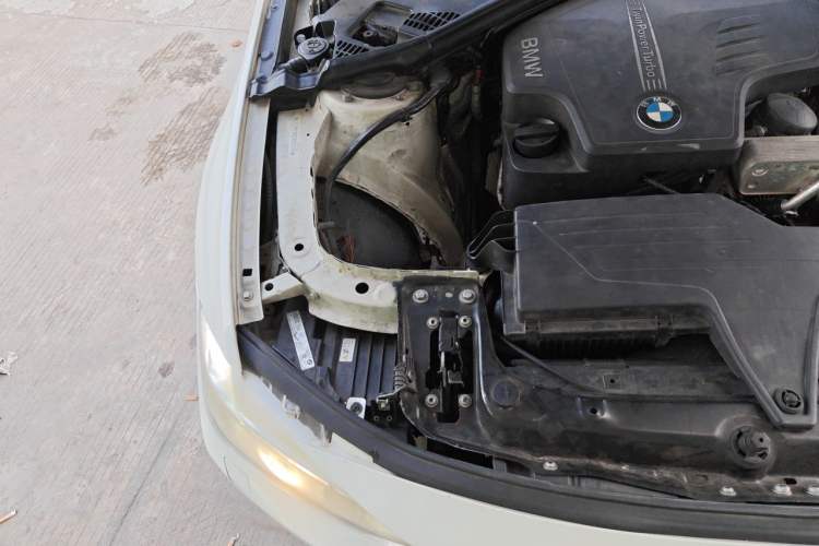 Used BMW 3 Series 2013 Facelifted 320Li Luxury Design Package Engine Bay Right