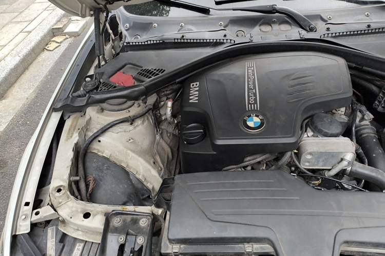 Used BMW 3 Series 2013 320Li Fashion Design Package Engine Bay Right