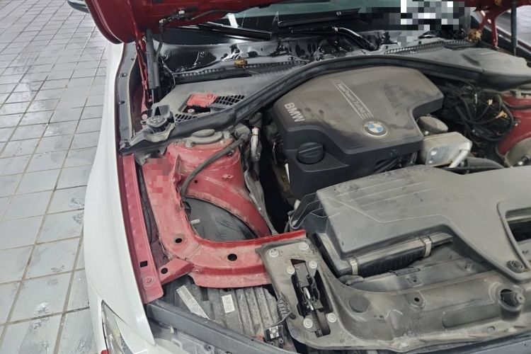 Used BMW 3 Series 2013 320i Sport Edition Engine Bay Right