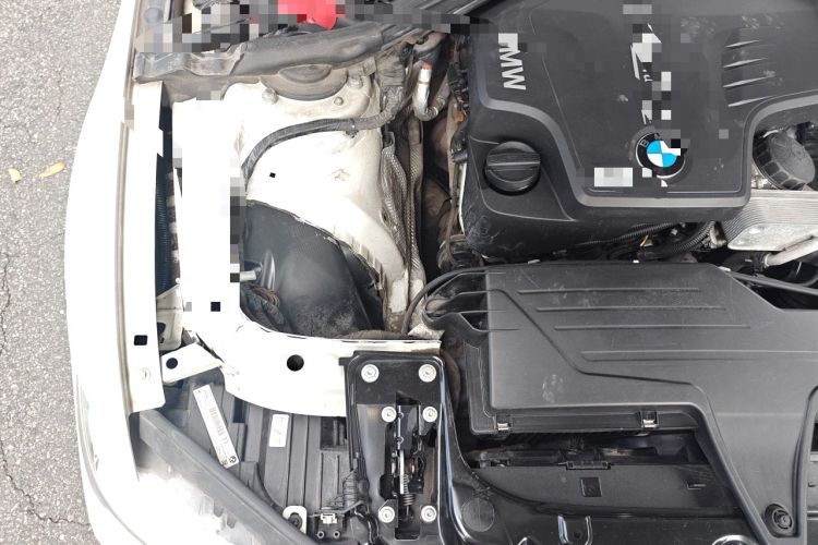 Used BMW 3 Series 2013 320i Sport Design Package Engine Bay Right