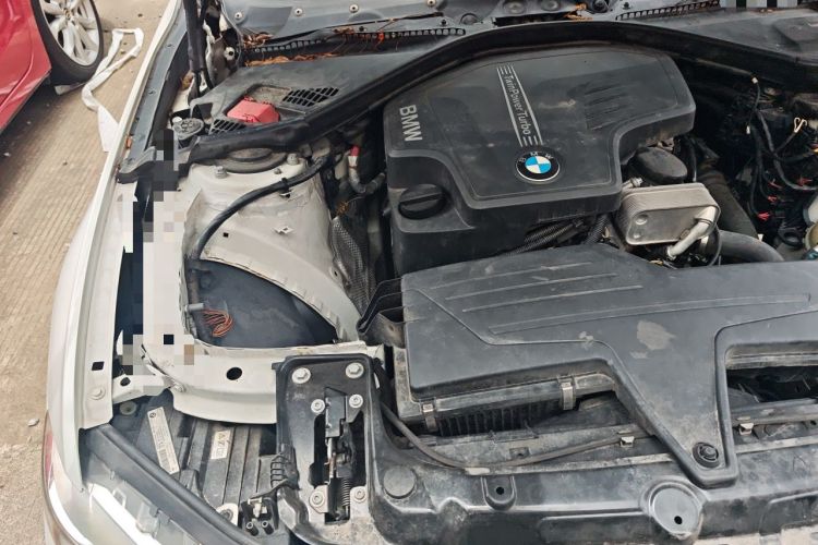 Used BMW 3 Series 2013 320i Sport Edition Engine Bay Right
