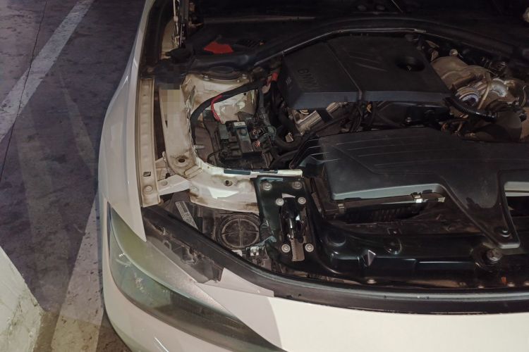 Used BMW 3 Series 2013 316i Sport Design Package Engine Bay Right
