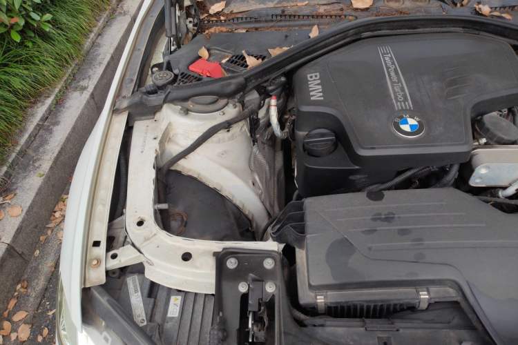 Used BMW 3 Series 2013 Facelifted 320Li Luxury Design Package Engine Bay Right