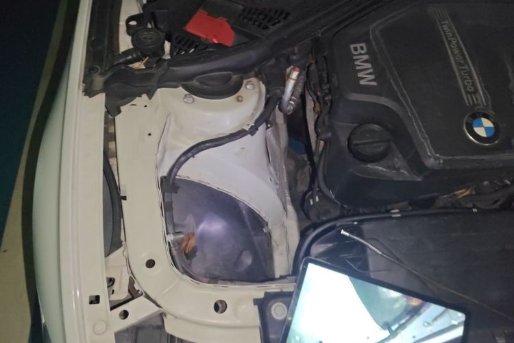 Used BMW 3 Series 2013 320Li Fashion Design Package Engine Bay Right
