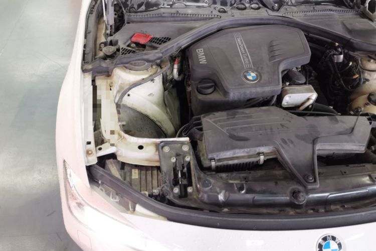 Used BMW 3 Series 2013 320Li Fashion Model Engine Bay Right