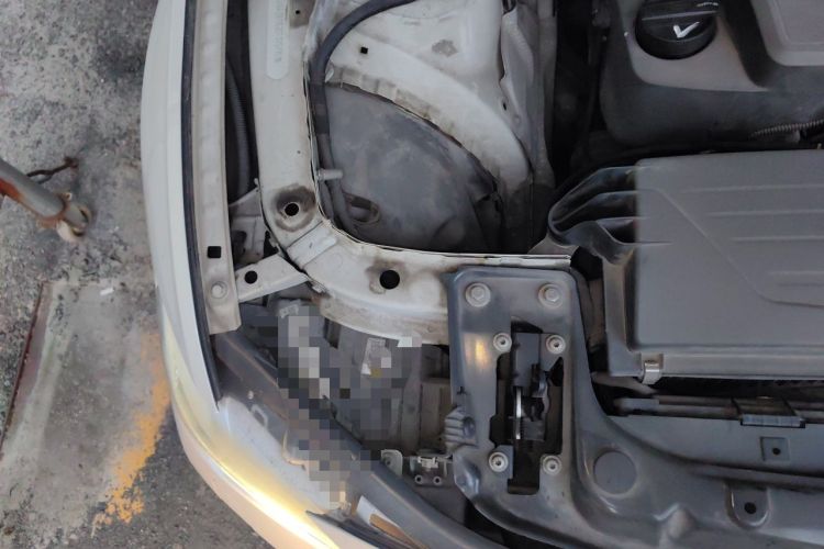 Used BMW 3 Series 2013 320i Sport Design Package Engine Bay Right
