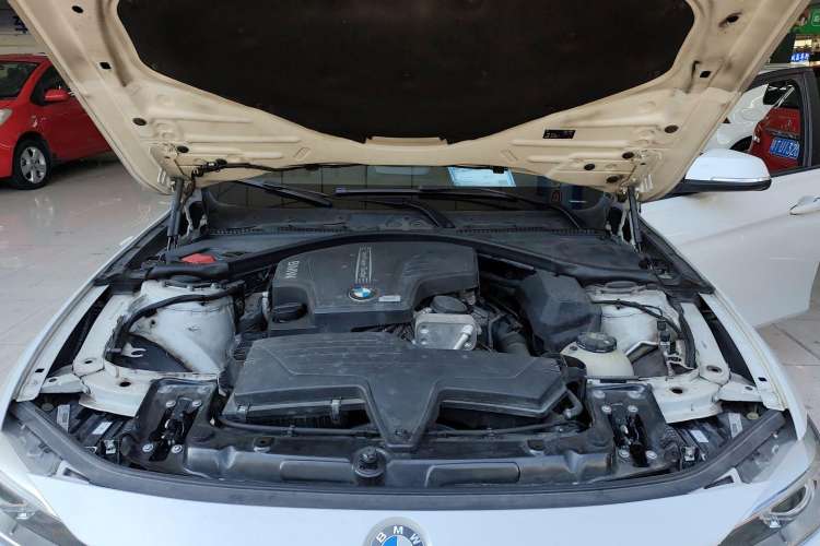Used BMW 3 Series 2013 320i Sport Touring Edition Engine Bay