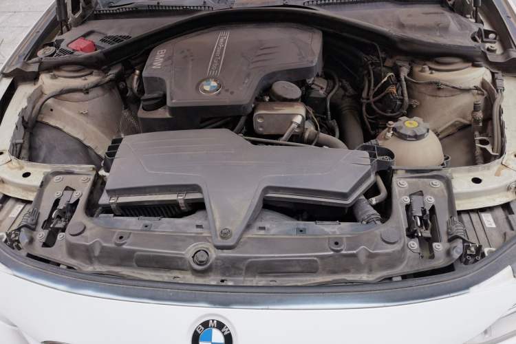 Used BMW 3 Series 2013 Restyled 320i Sport Design Package Engine Bay