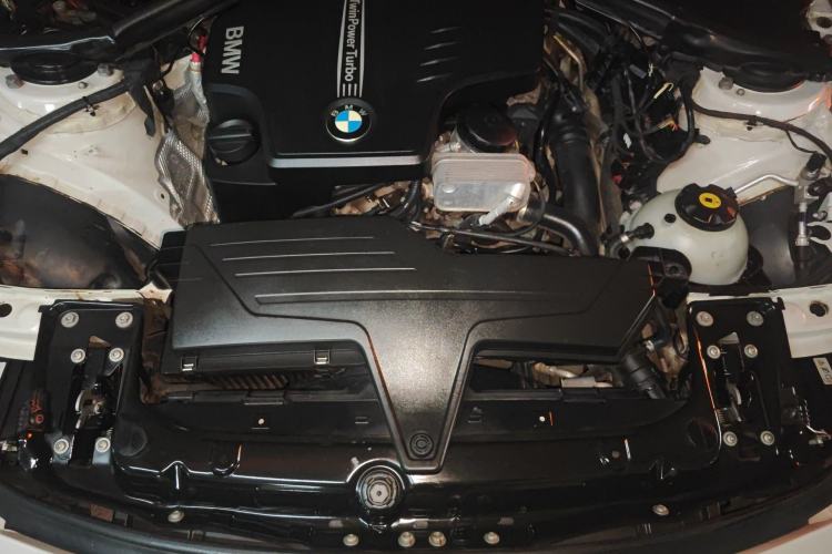 Used BMW 3 Series 2013 Facelift 320Li Fashion Design Package Engine Bay