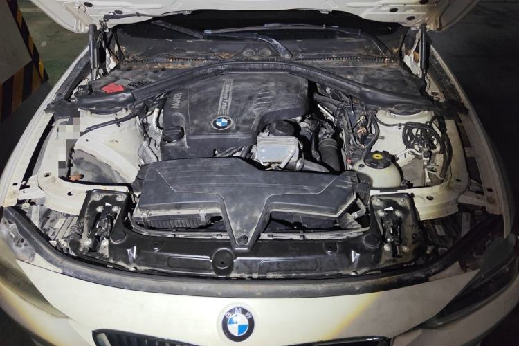 Used BMW 3 Series 2013 320i Sport Edition Engine Bay