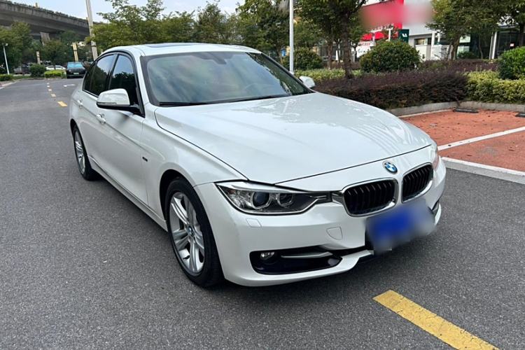 Used BMW 3 Series 2013 320i Sport Design Package Exterior 2