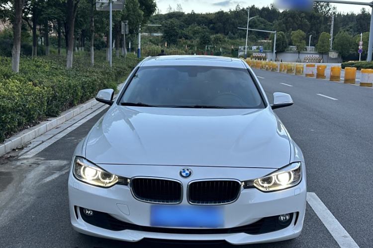 Used BMW 3 Series 2013 320i Sport Edition Exterior 2