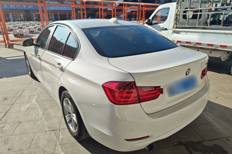 Used BMW 3 Series 2013 320i Sport Edition Exterior 2
