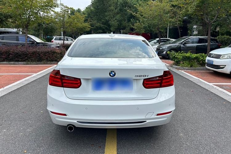 Used BMW 3 Series 2013 320i Sport Design Package Exterior 4