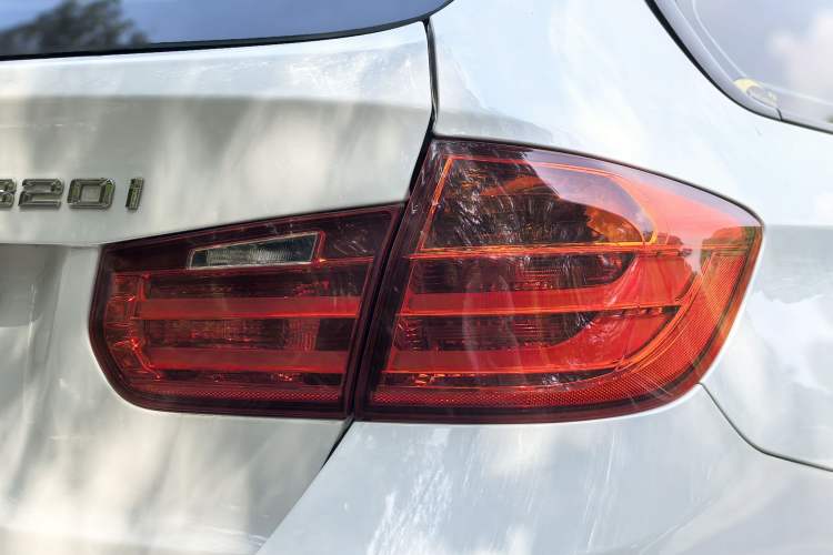 Used BMW 3 Series 2013 320i Sport Touring Edition Exterior 7
