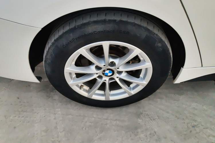Used BMW 3 Series 2013 316i Active Edition Exterior 8