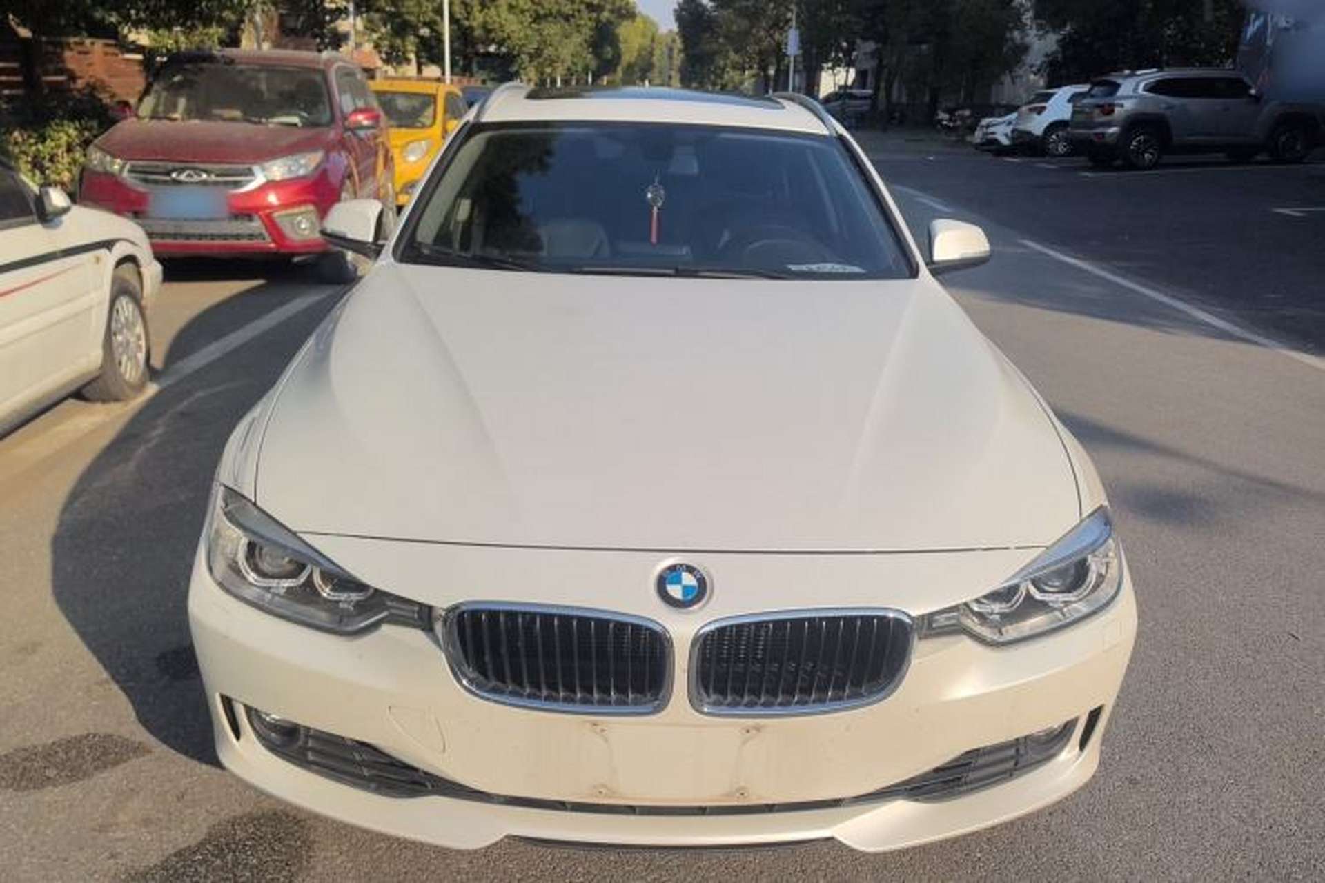Used BMW 3 Series 2013 320i Sport Touring Edition Front