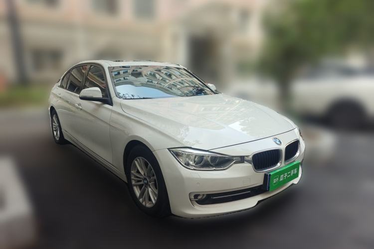 Used BMW 3 Series 2013 320Li Fashion Model Front Right 45 Deg