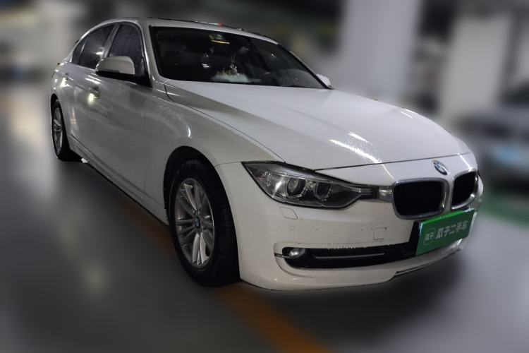 Used BMW 3 Series 2013 320Li Fashion Model Front Right 45 Deg