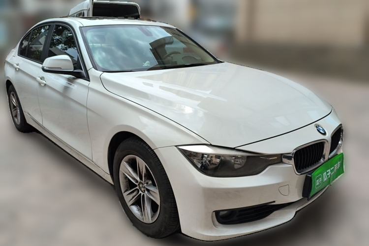Used BMW 3 Series 2013 320i Active Edition Front Right 45 Deg