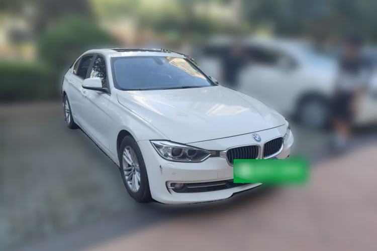 Used BMW 3 Series 2013 320Li Fashion Model Front Right 45 Deg