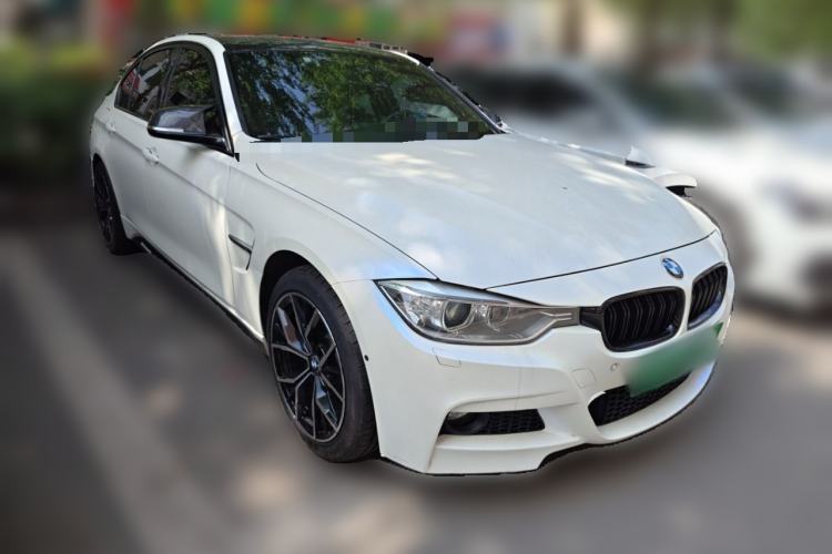 Used BMW 3 Series 2013 Facelifted 328i Sport Design Package Front Right 45 Deg